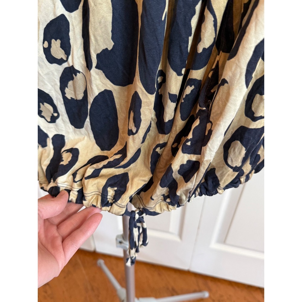 Diane von Furstenberg Leopard Print Silk Blend Dolman Sleeve Blouse Top Size 0 - Picture 7 of 7